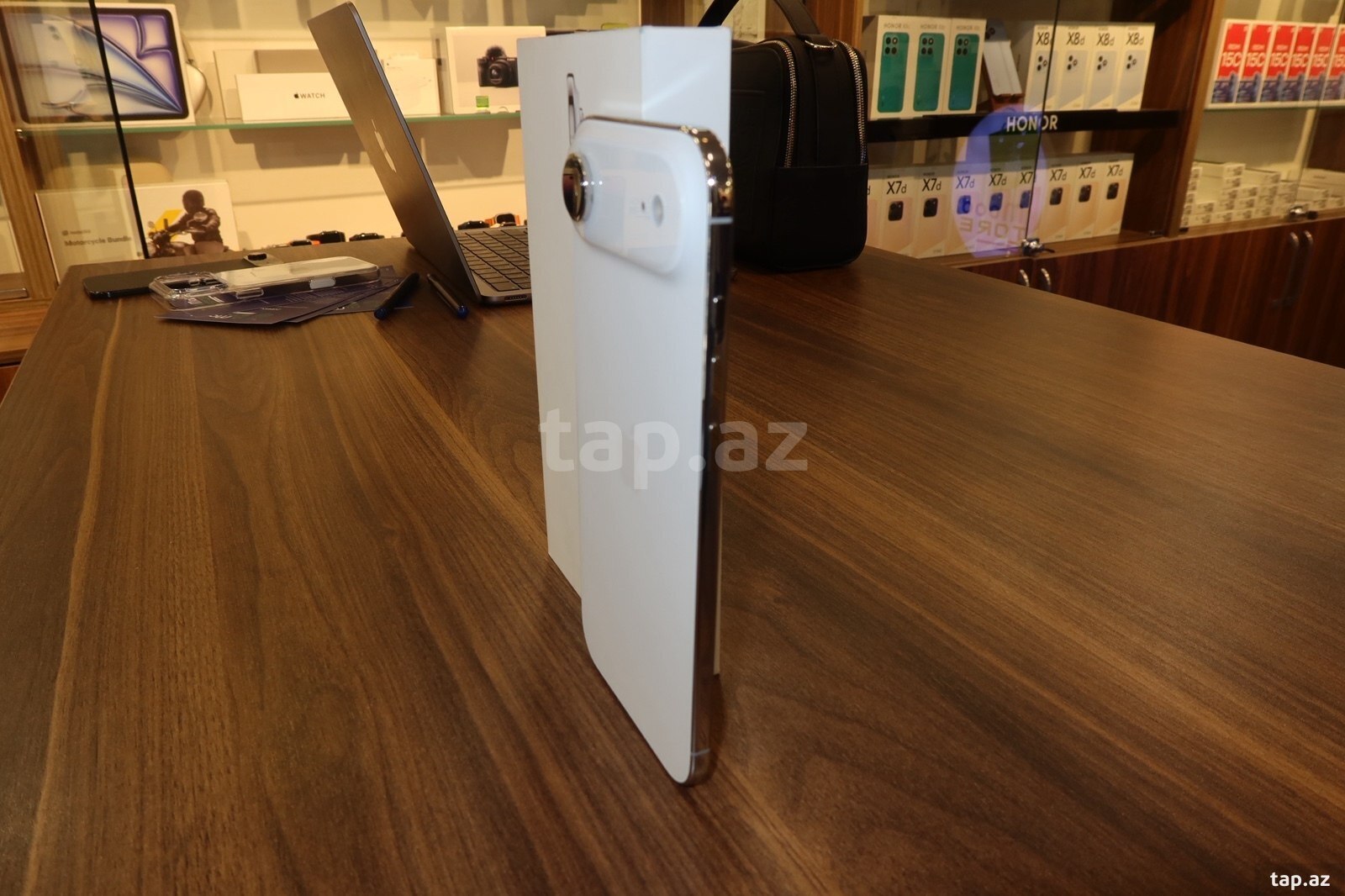 Apple iPhone Air Cloud White 256GB/8GB (2)