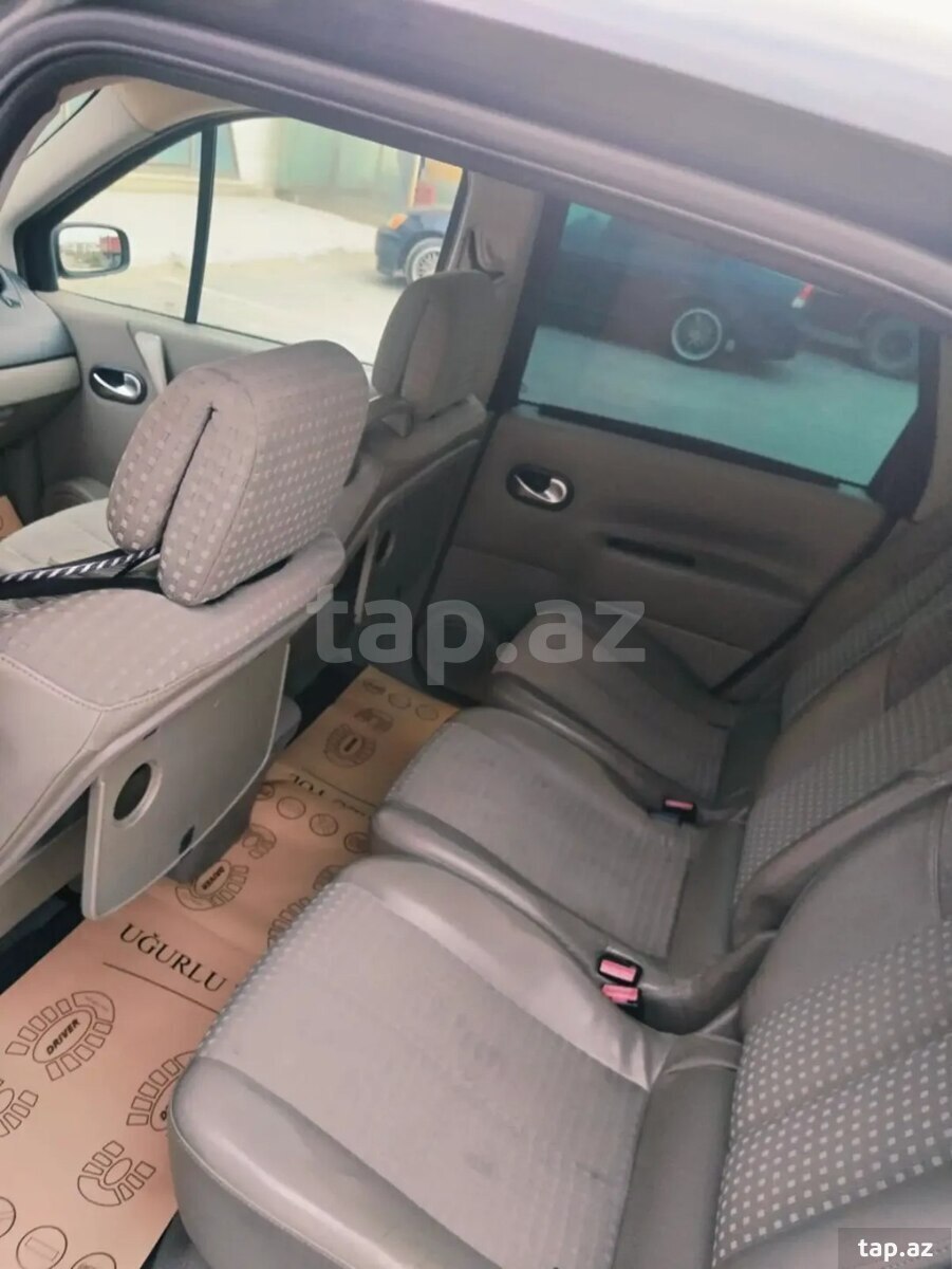 Renault Megane Scenic, 2005 il (4)