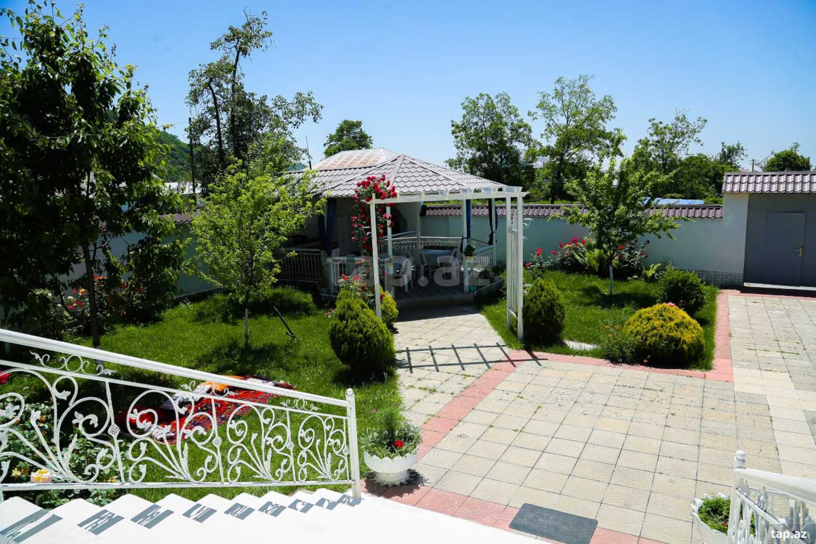 Həyət evi kirayə verilir, Qəbələ r. (32)