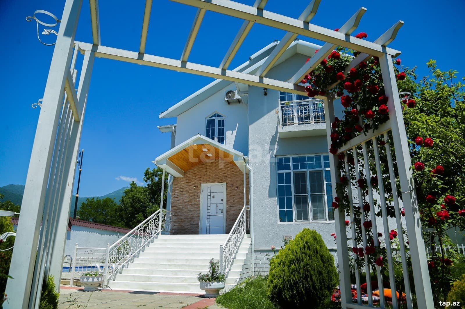 Həyət evi kirayə verilir, Qəbələ r. (13)