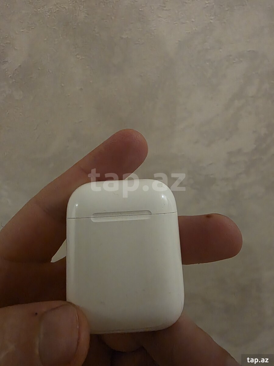 AirPods