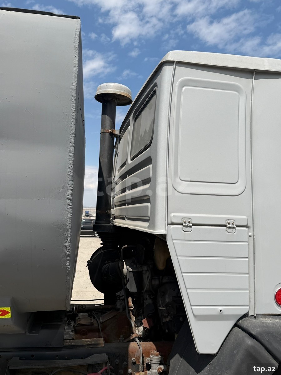 Yük maşını KamAz, 1997 il (10)