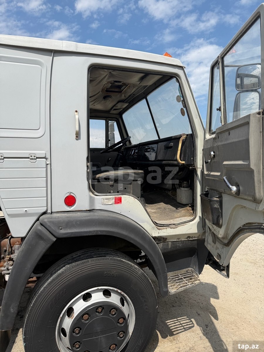 Yük maşını KamAz, 1997 il (11)