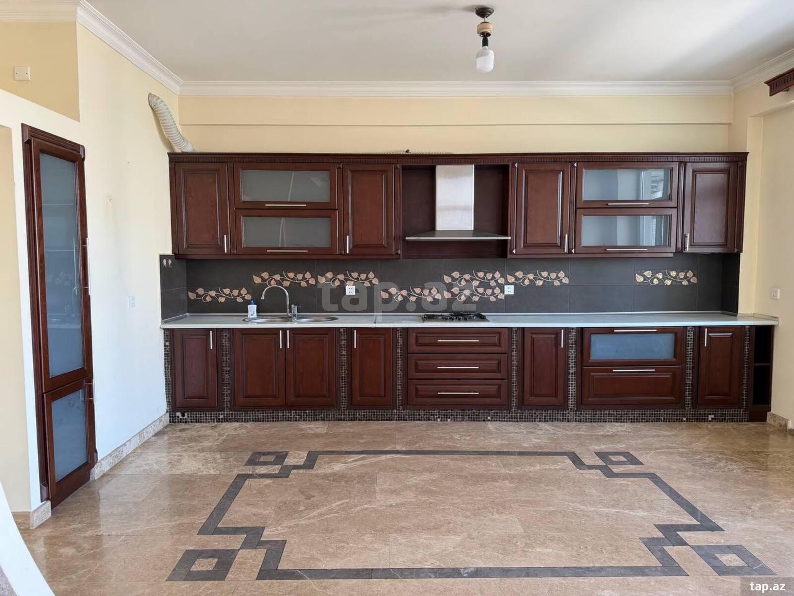3-otaqlı yeni tikili kirayə verilir, Ə. Salamzadə 20., 135 m² (3)