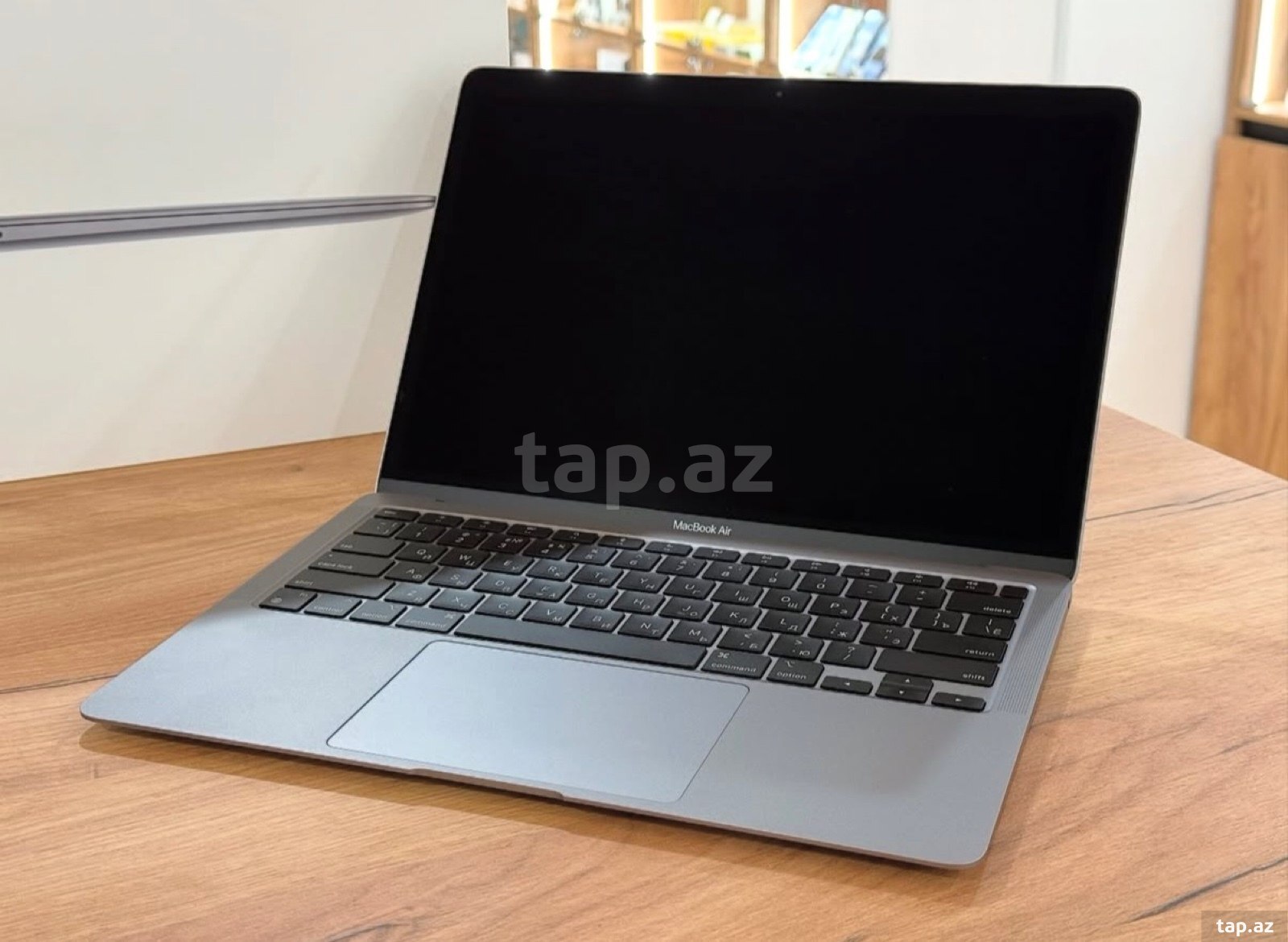 Apple Macbook M1 8/25GB