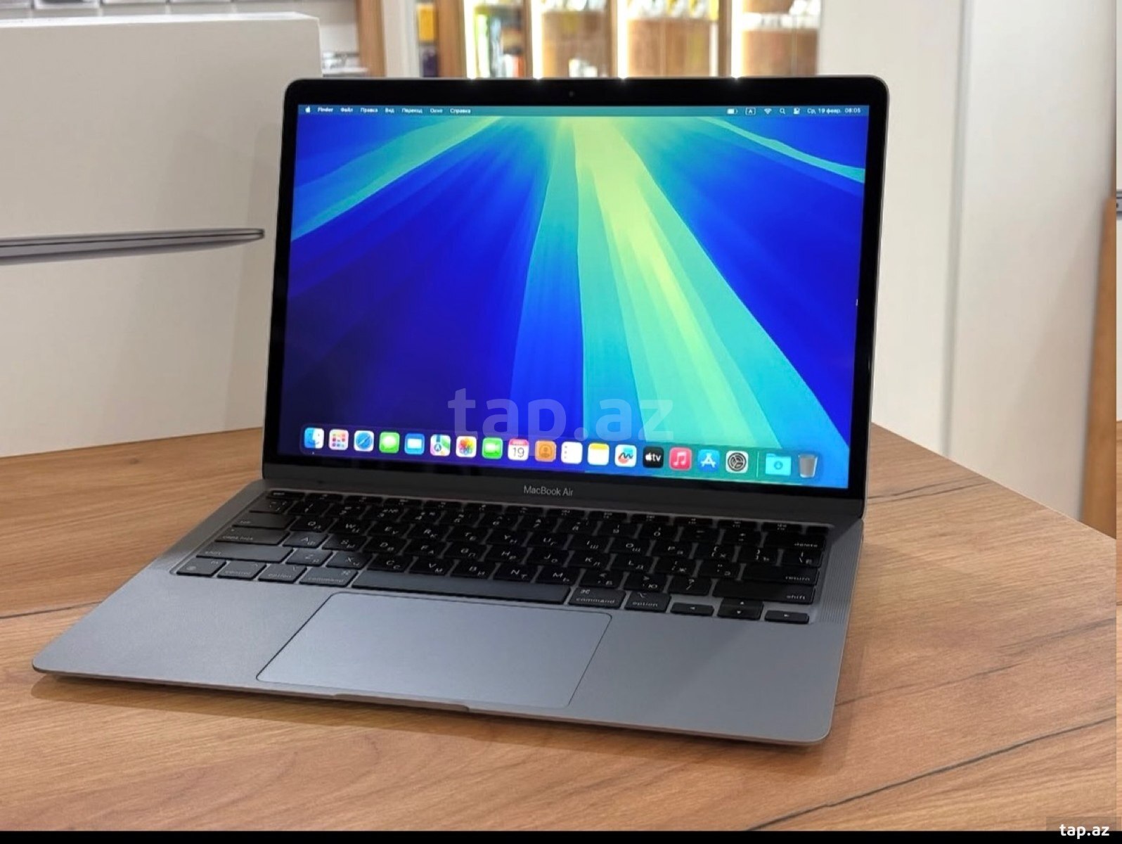 Apple Macbook M1 8/25GB (3)
