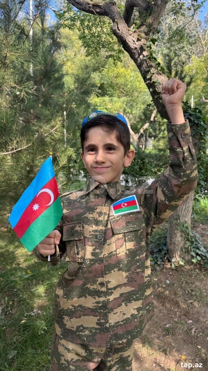 Hərbi geyimlər (6)