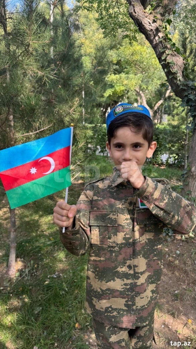 Hərbi geyimlər (9)