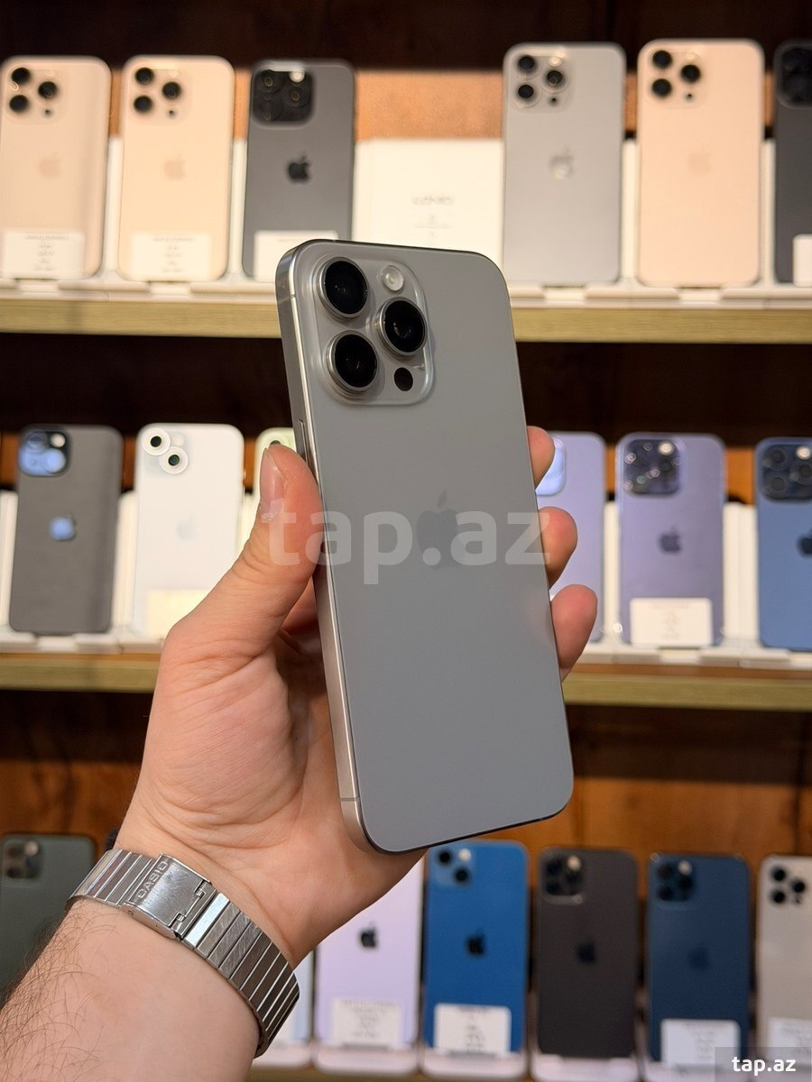 Apple iPhone 15 Pro Max Natural Titanium 256GB/8GB (2)