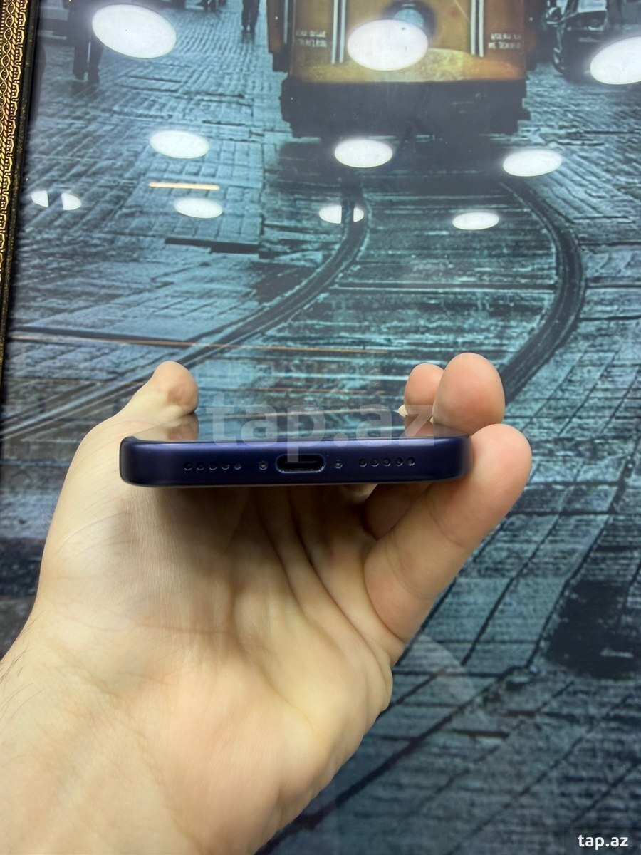Apple iPhone 17 Pro Deep Blue 256GB/12GB (7)