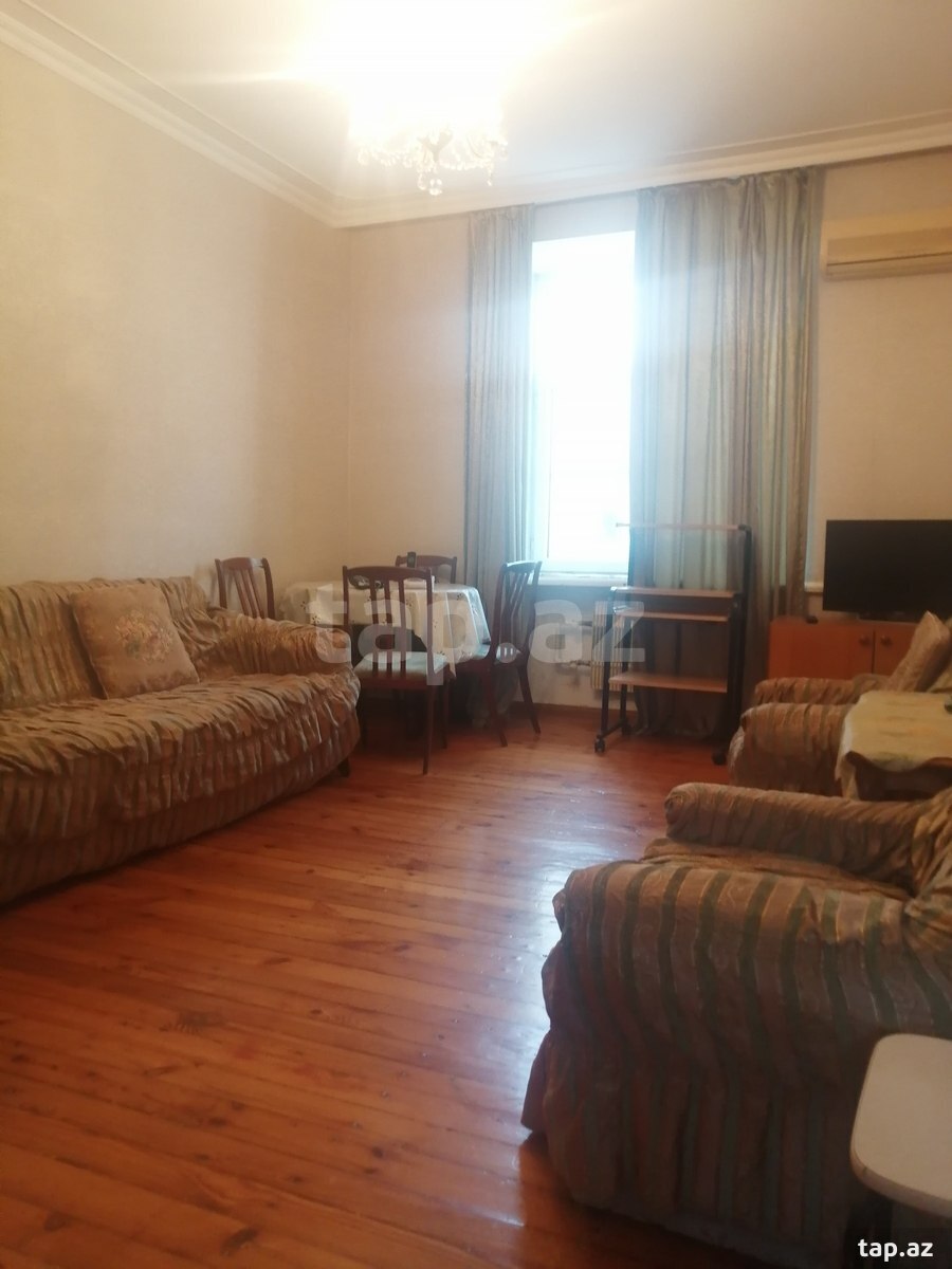 2-otaqlı mənzil, 28 May m., 50 m²