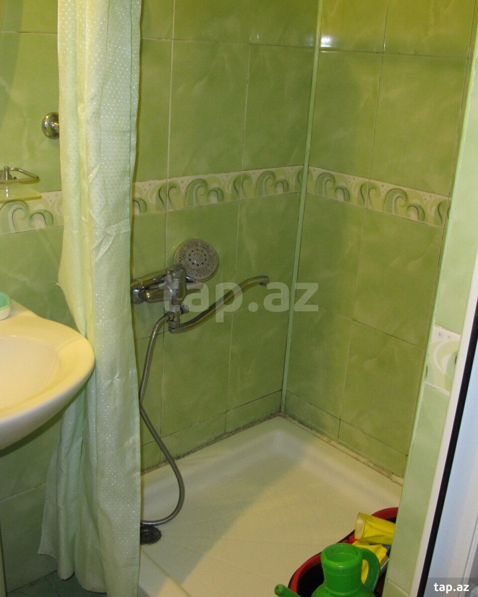 2-otaqlı mənzil, 28 May m., 50 m²