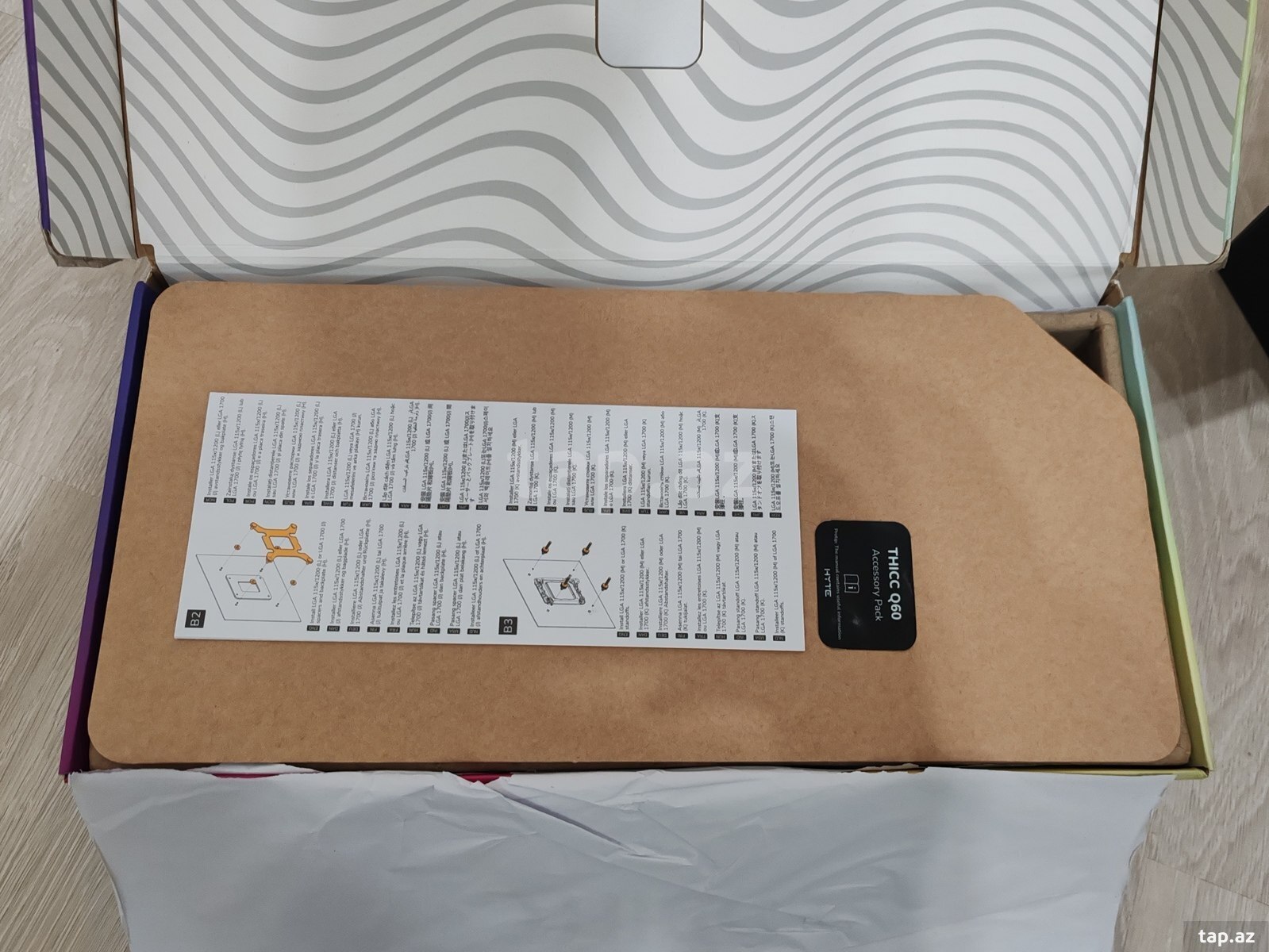 HYTE Thicc Q60 240 / 60 mm Android Water Cooling (2)