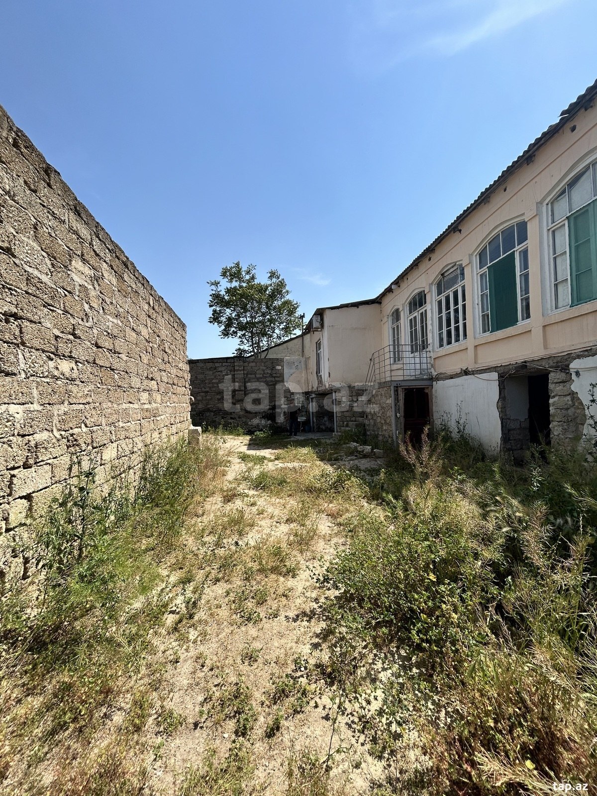 12 sot torpaq sahəsi, Binə qəs. (4)