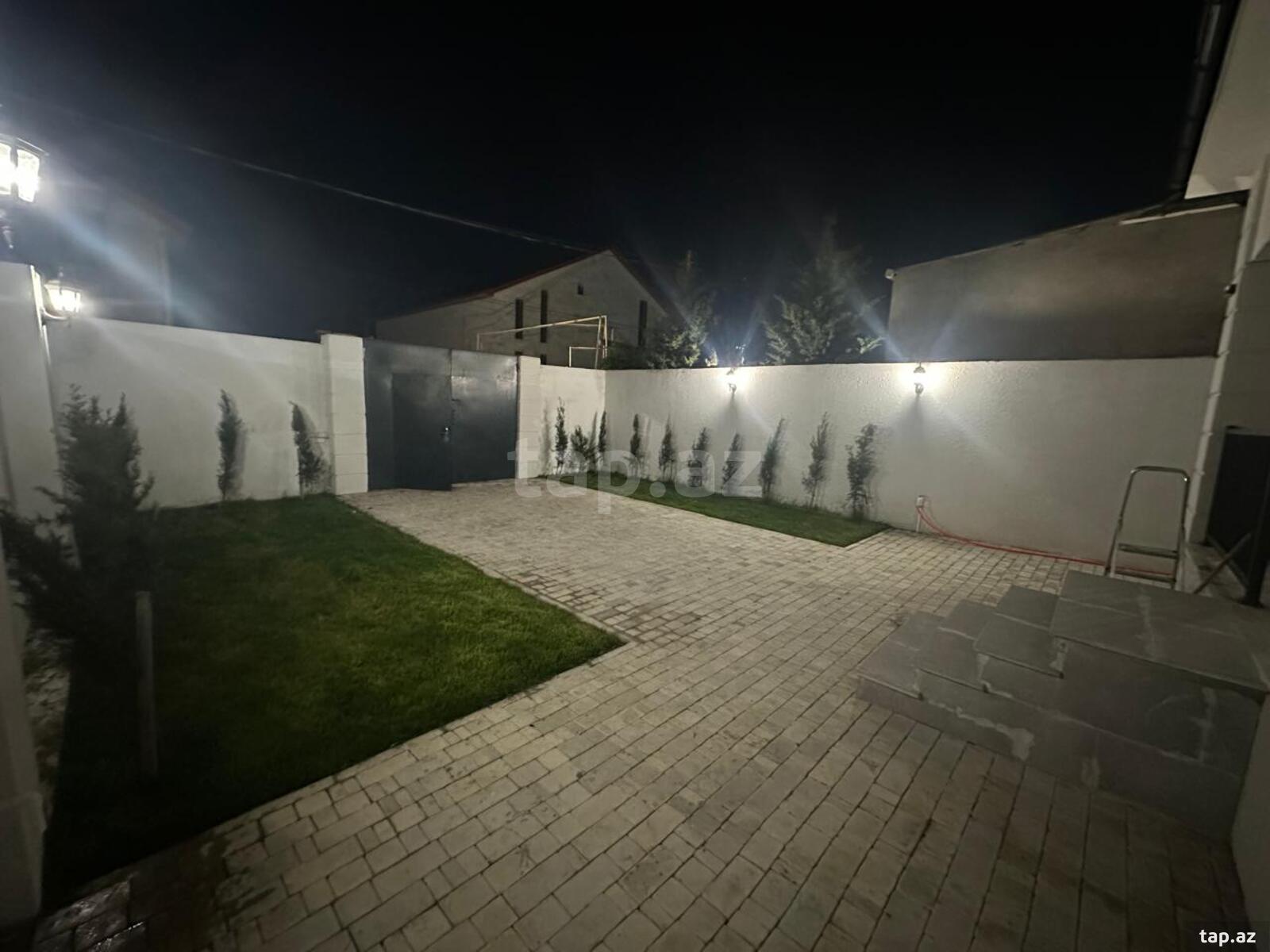 Həyət evi, Binə qəs. (17)