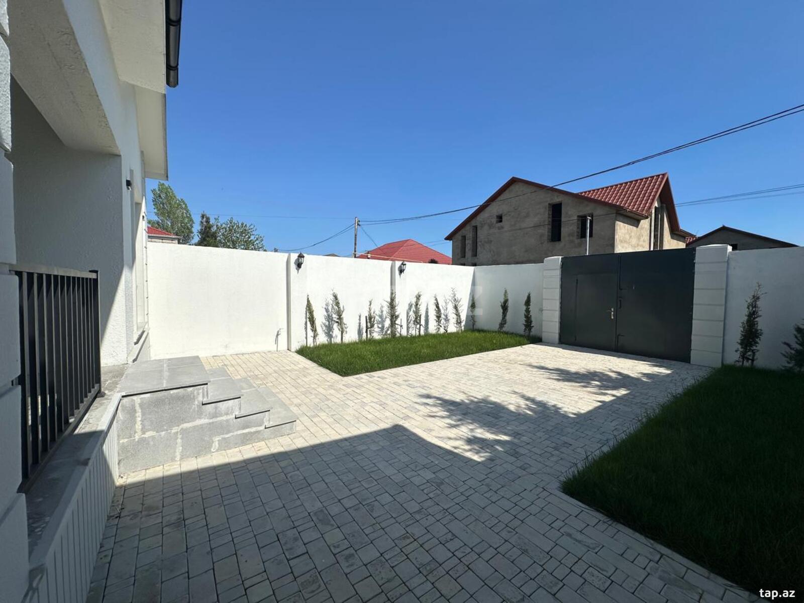 Həyət evi, Binə qəs. (5)