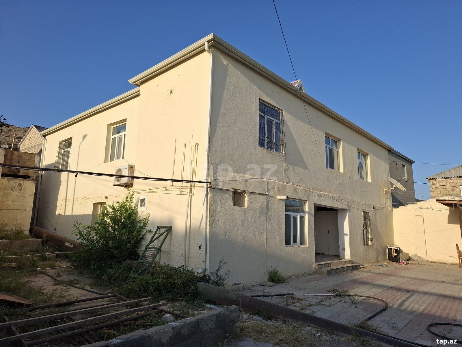 Həyət evi, Lökbatan qəs. (16)