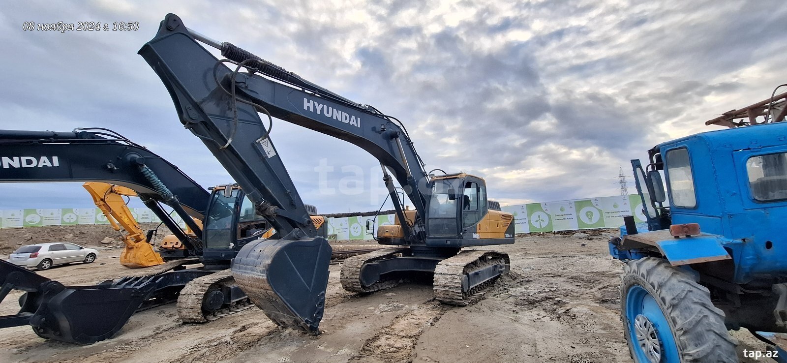 Ekskavator Hyundai, 2017 il