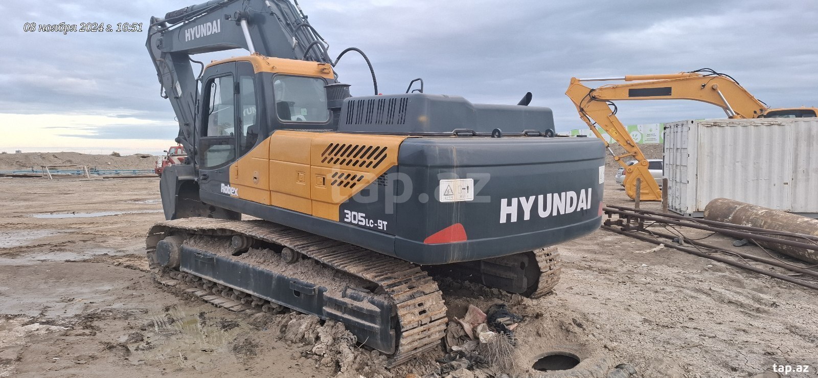 Ekskavator Hyundai, 2017 il (2)