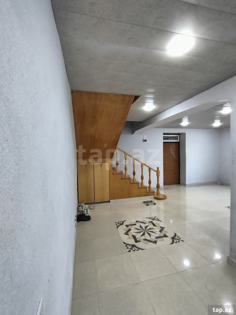 Həyət evi, Xəzər r. (18)