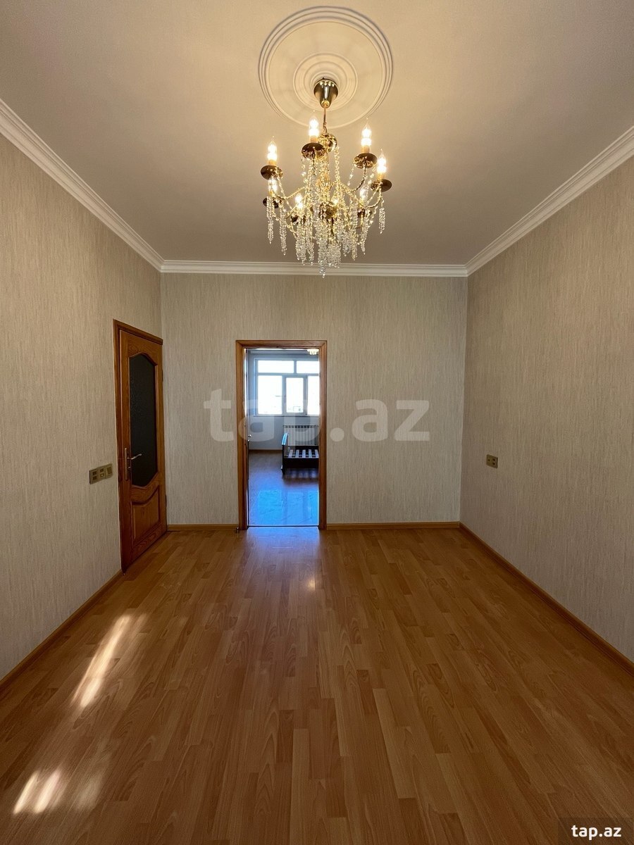 3-otaqlı mənzil, M.Əcəmi m., 70 m²