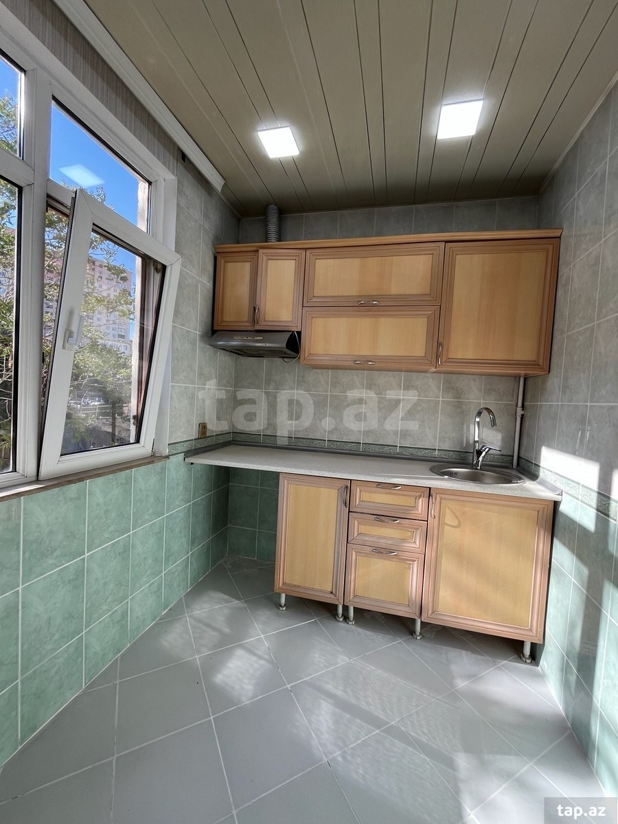 3-otaqlı mənzil, M.Əcəmi m., 70 m² (20)
