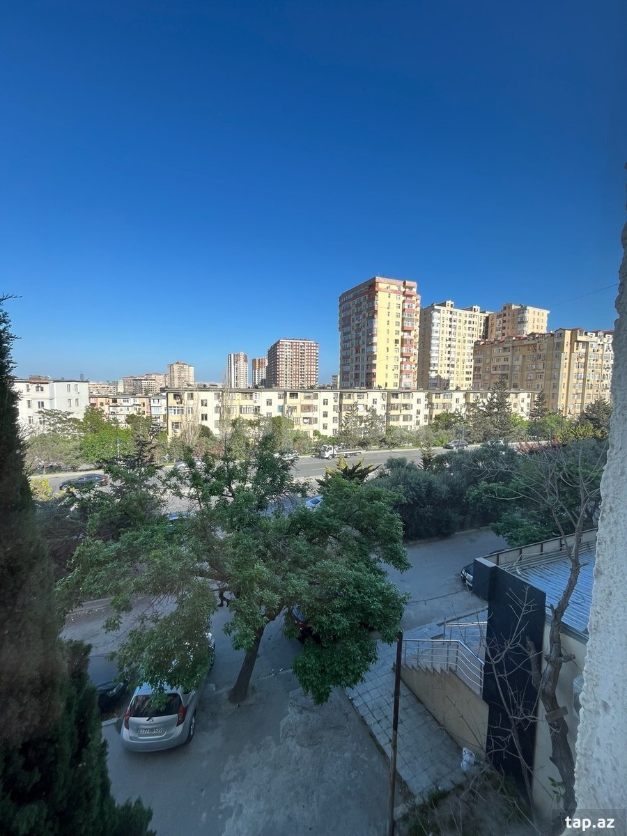 3-otaqlı mənzil, M.Əcəmi m., 70 m² (30)