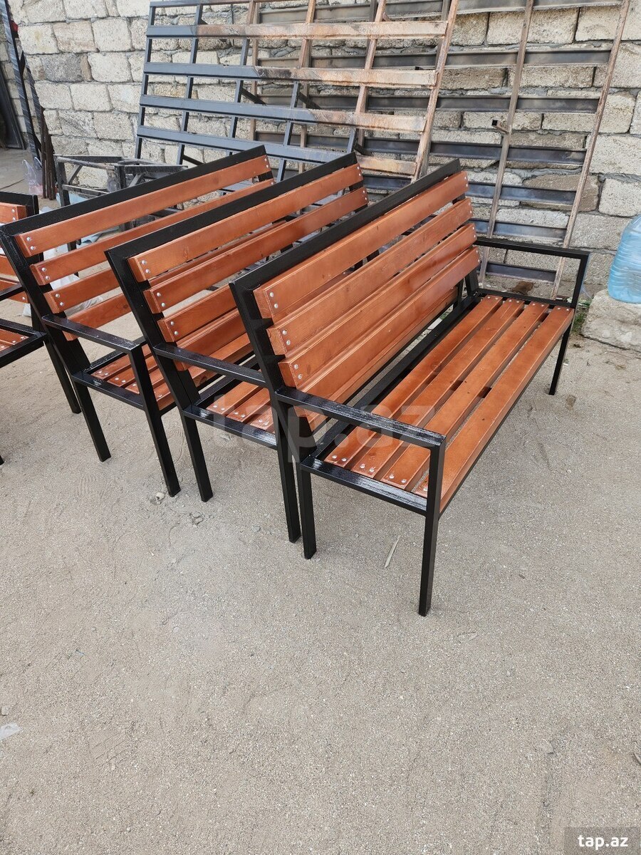 Masa və oturacaqlar (17)