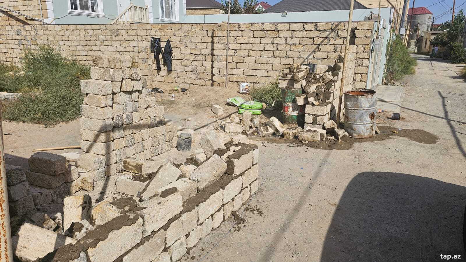 Land for sale, Baku