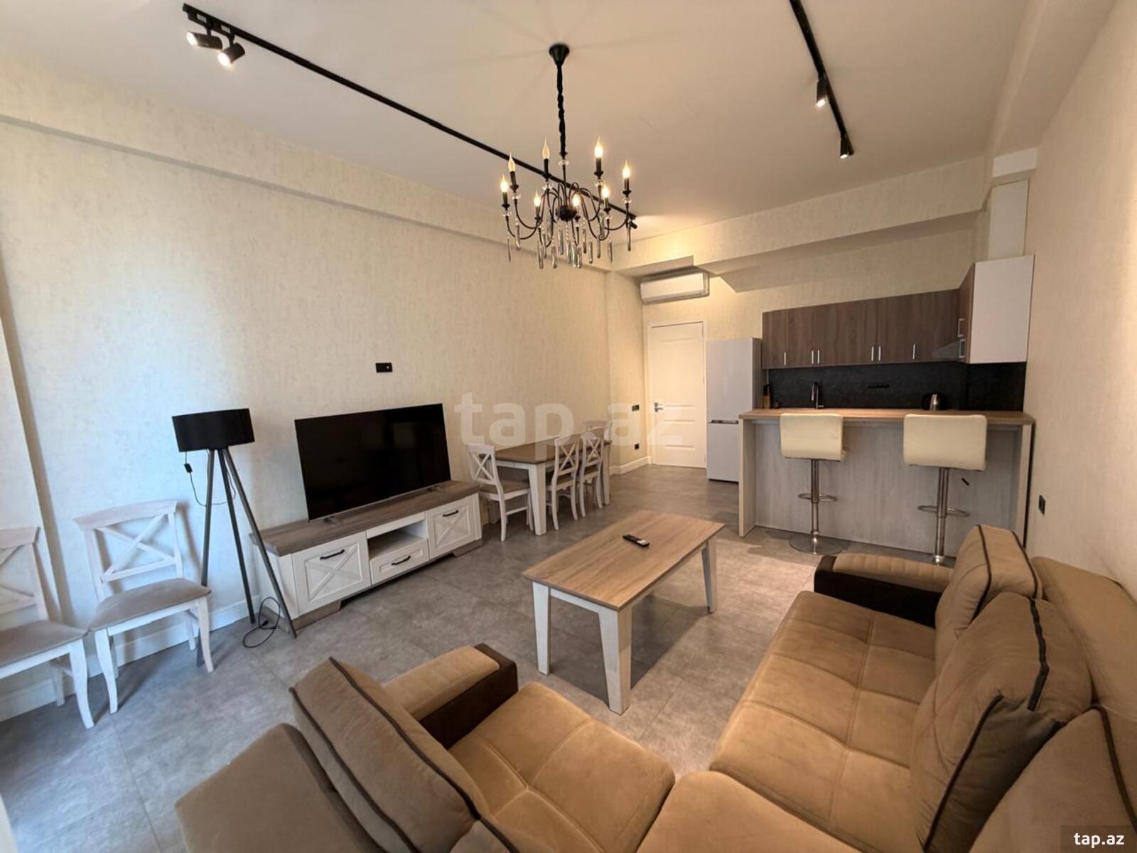 5-otaqlı yeni tikili, Üzeyir Hacıbəyli küç., 207 m²