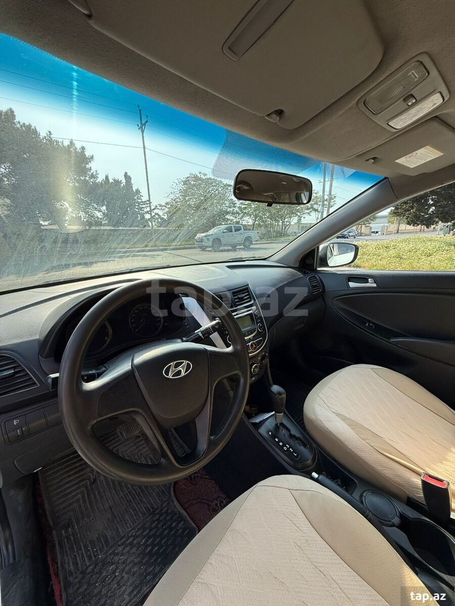 Hyundai Accent, 2012 il (8)