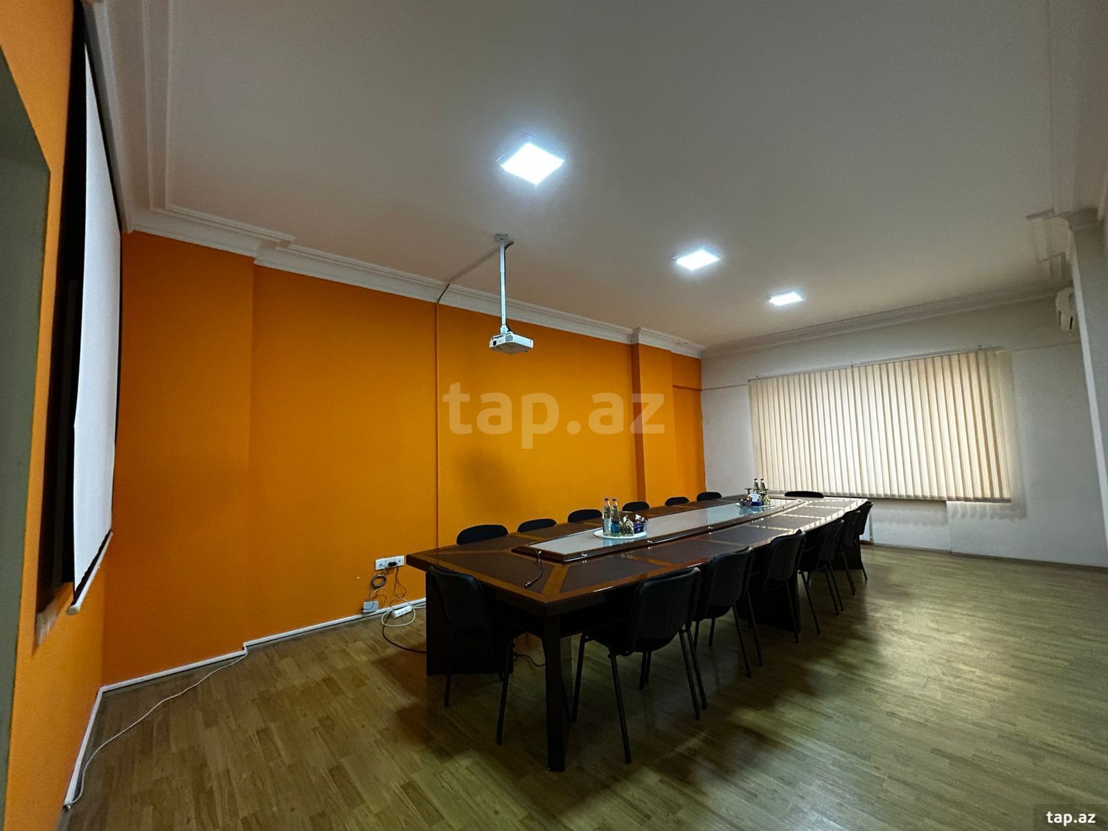 Ofis icarəyə verilir, Azadlıq pr. (4)