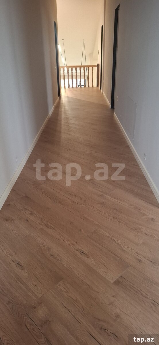 Parket və laminat ustası (25)