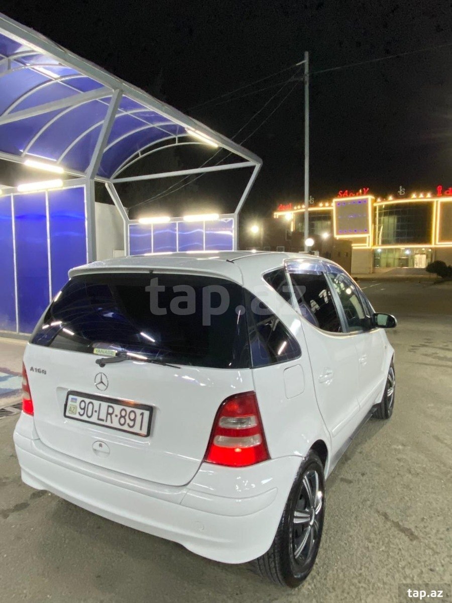Mercedes A 160, 2001 il (3)
