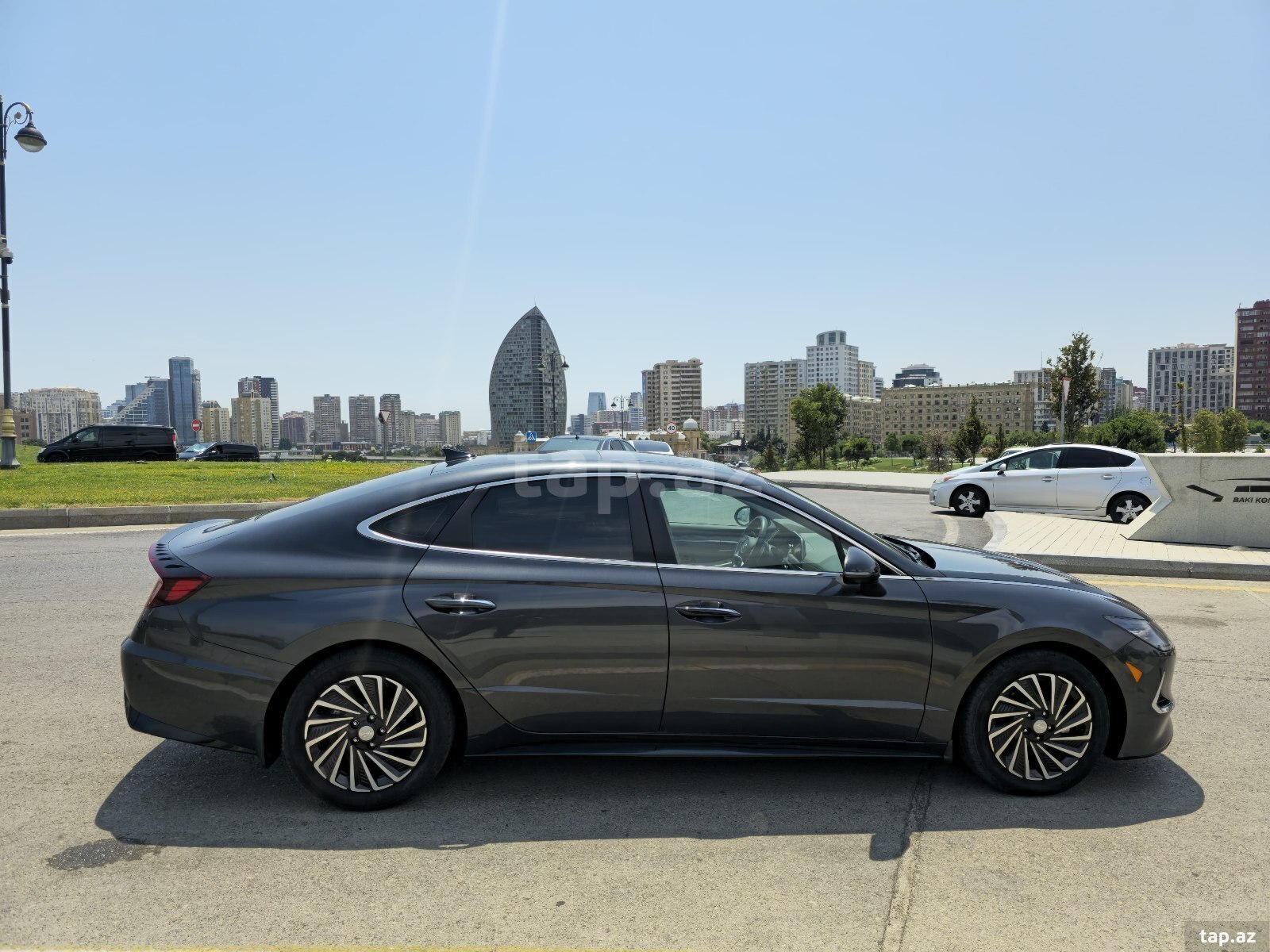 Hyundai Sonata, 2023 il (4)