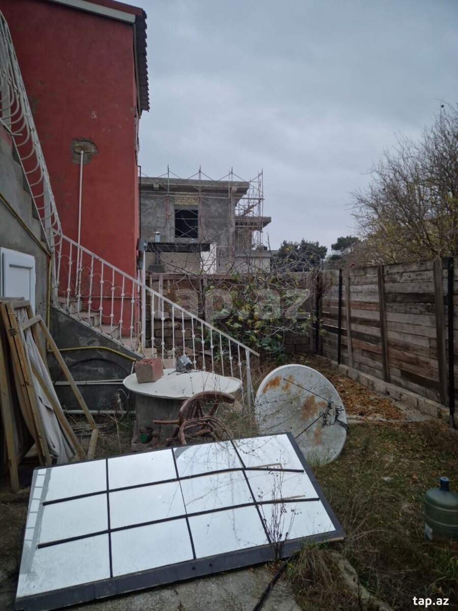 Bağ evi, Pirşağı qəs.