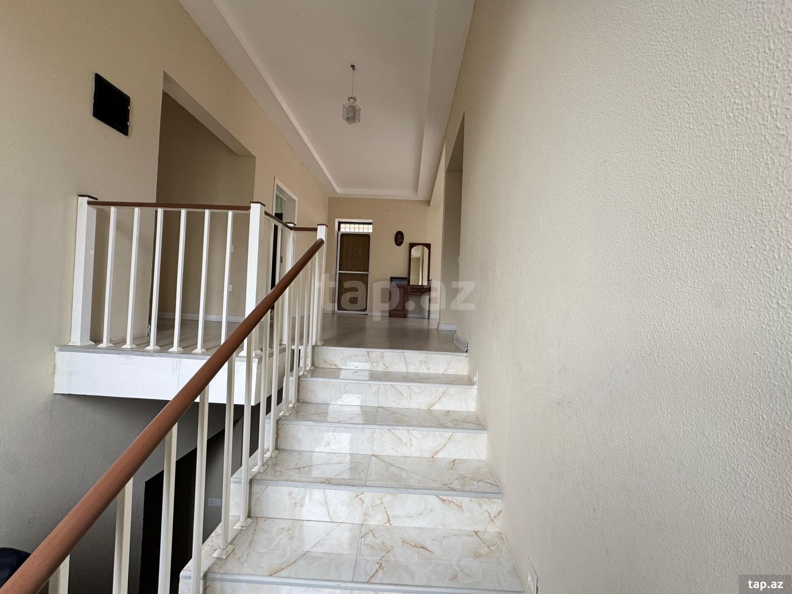 Bağ evi, Novxanı qəs. (5)