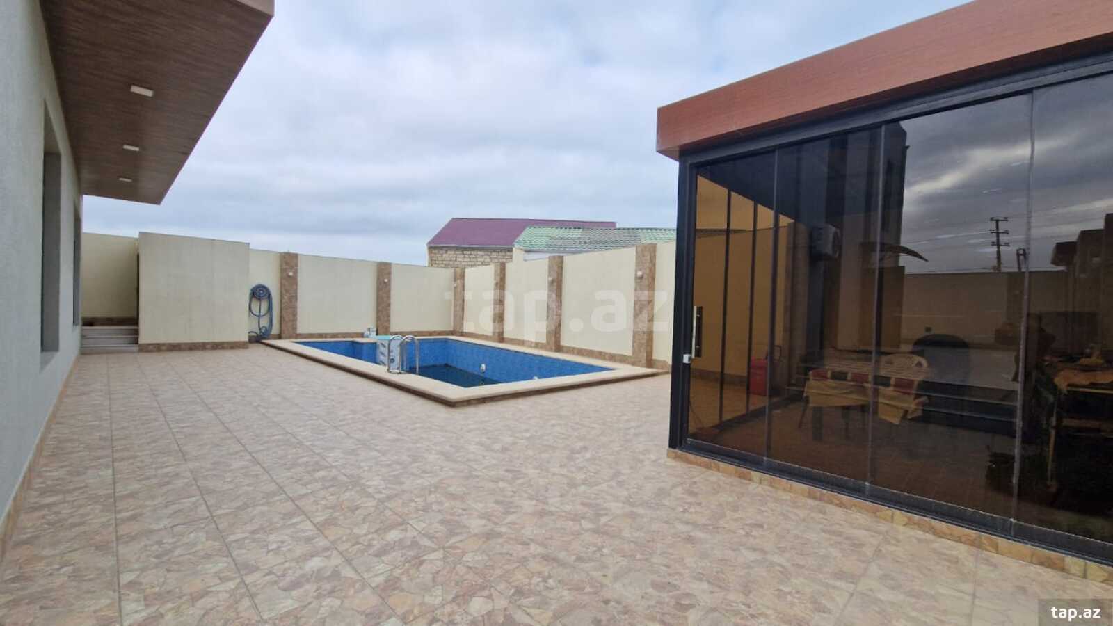 Villa kirayə verilir, Mərdəkan qəs. (2)