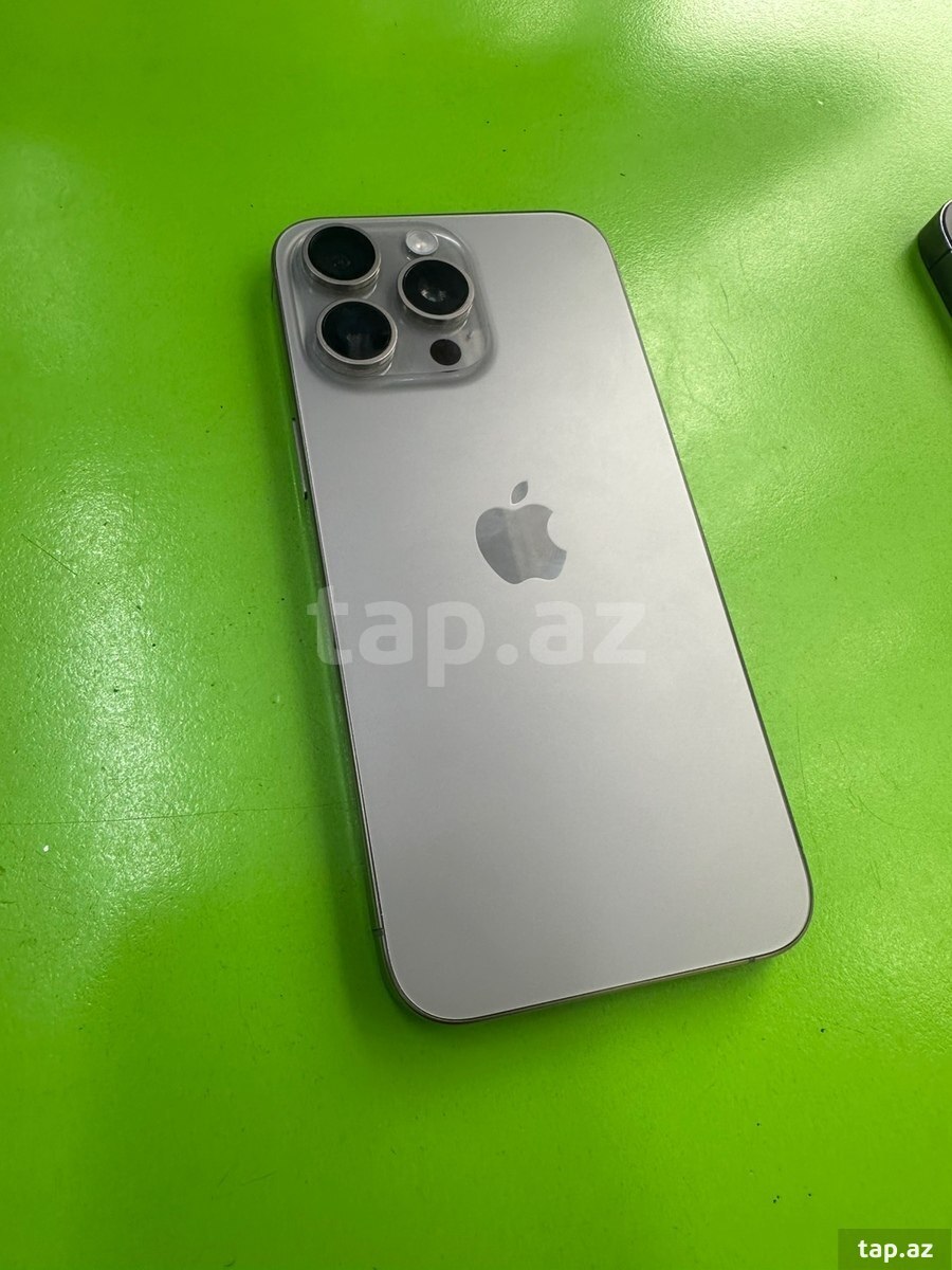 Apple iPhone 15 Pro Max Natural Titanium 256GB/8GB (2)