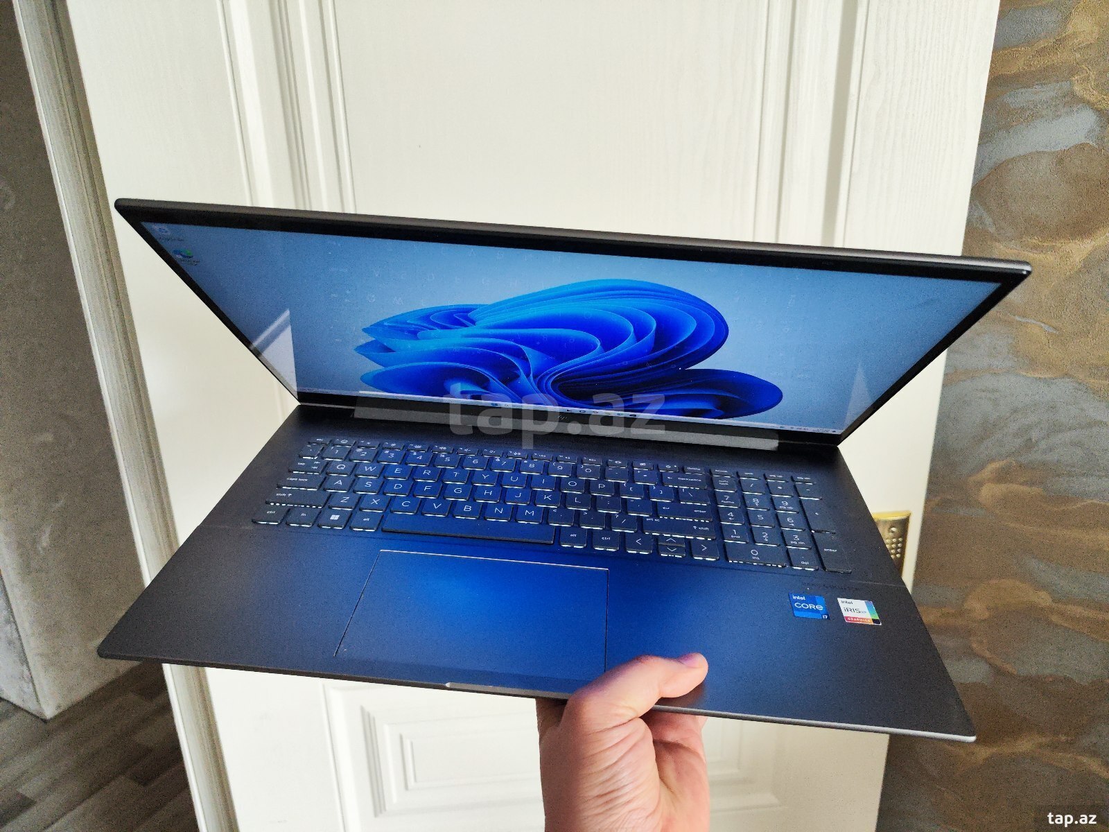 Noutbuk HP Envy 17 (2)