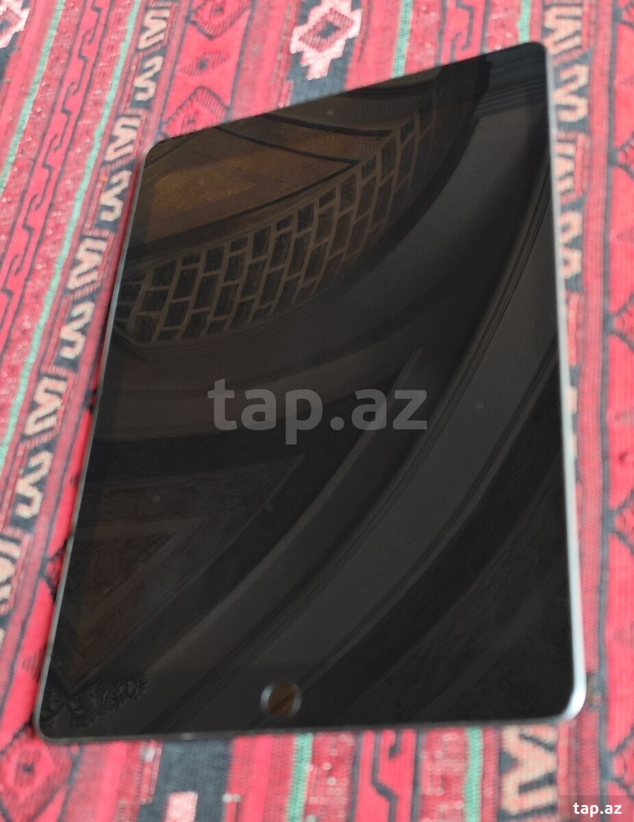 apple iPad 8-th 2020 (2)