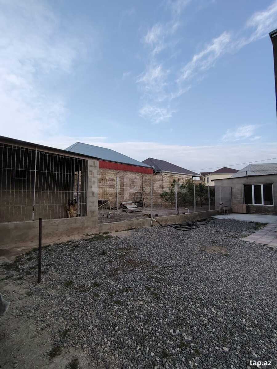 Həyət evi, Binə qəs.