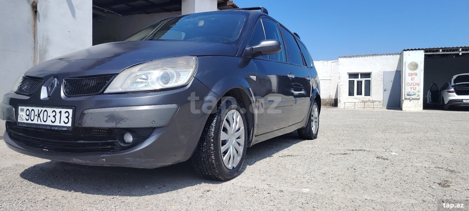 Renault Megane Scenic, 2007 il (2)