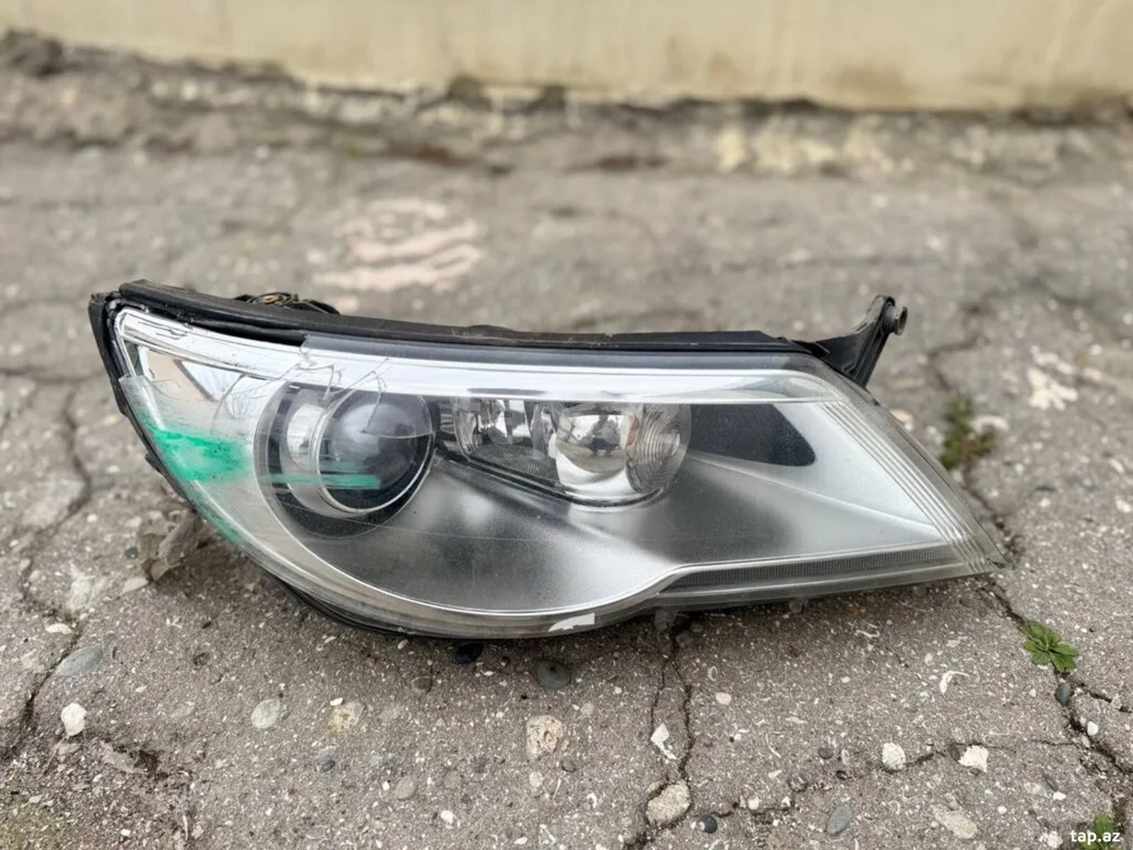 Volkswagen Tiguan sağ farası (2)