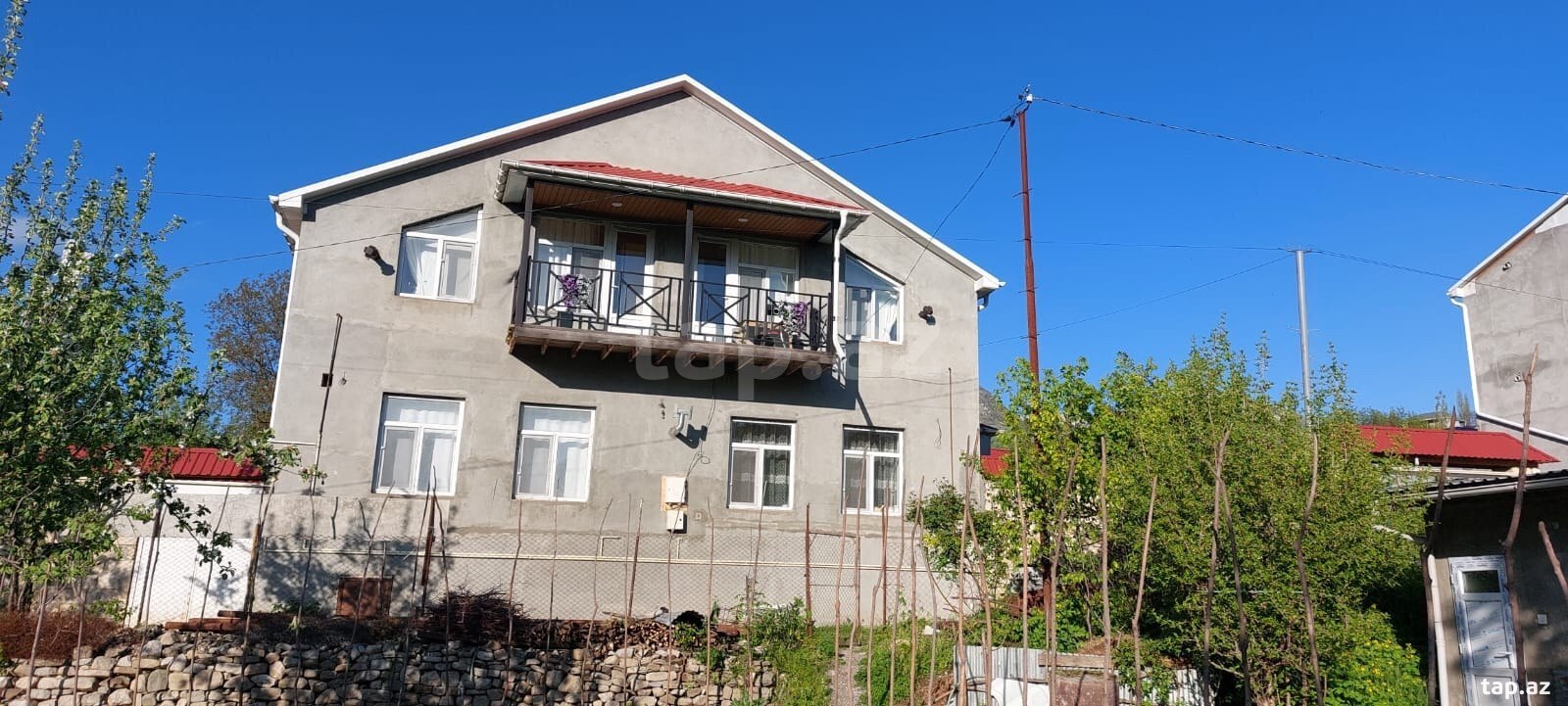 Bağ evi kirayə verilir, Ləhıc qəs. (21)