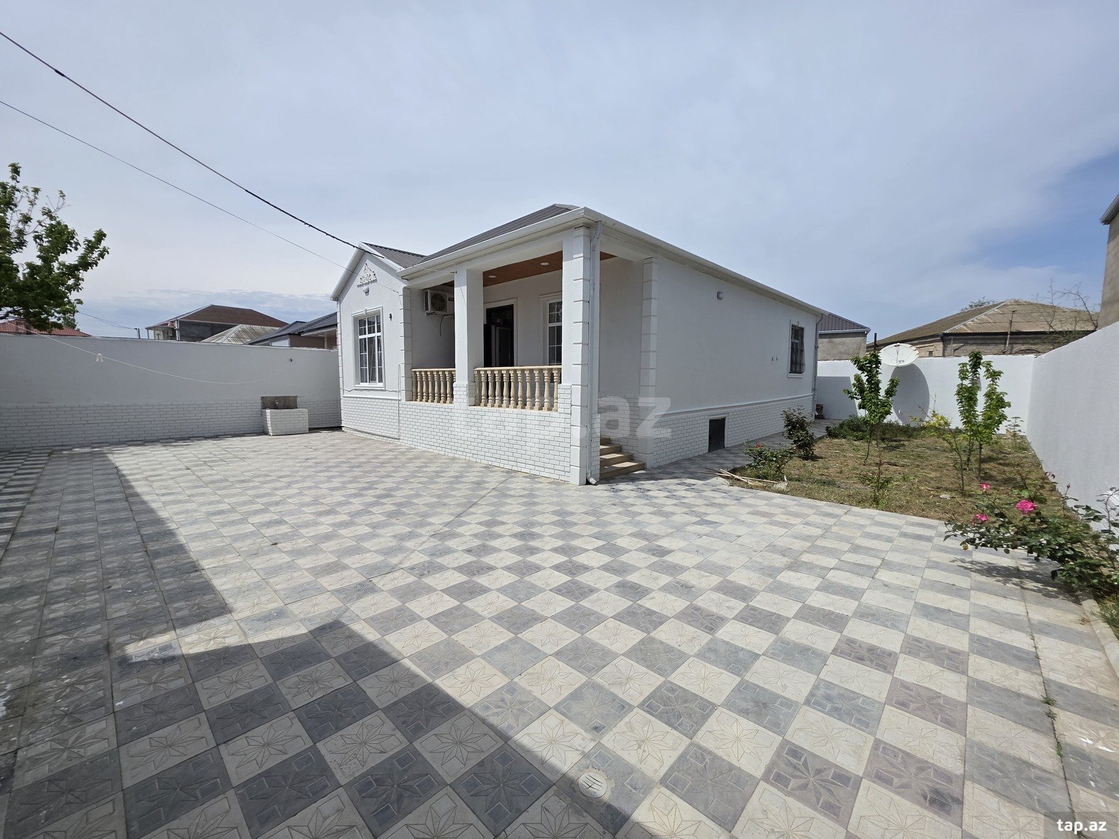 Həyət evi, Binə qəs. (3)