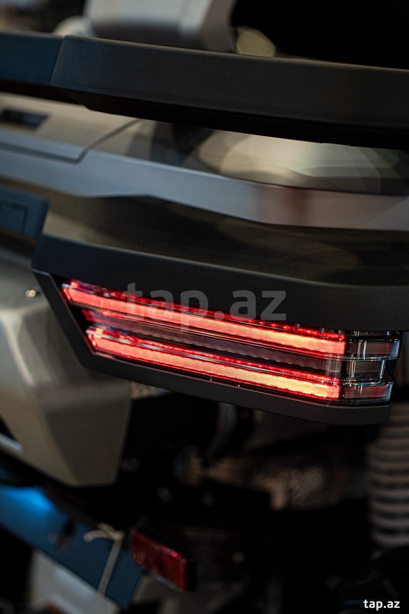Benda Redstone 550 R2, 2026 il (15)