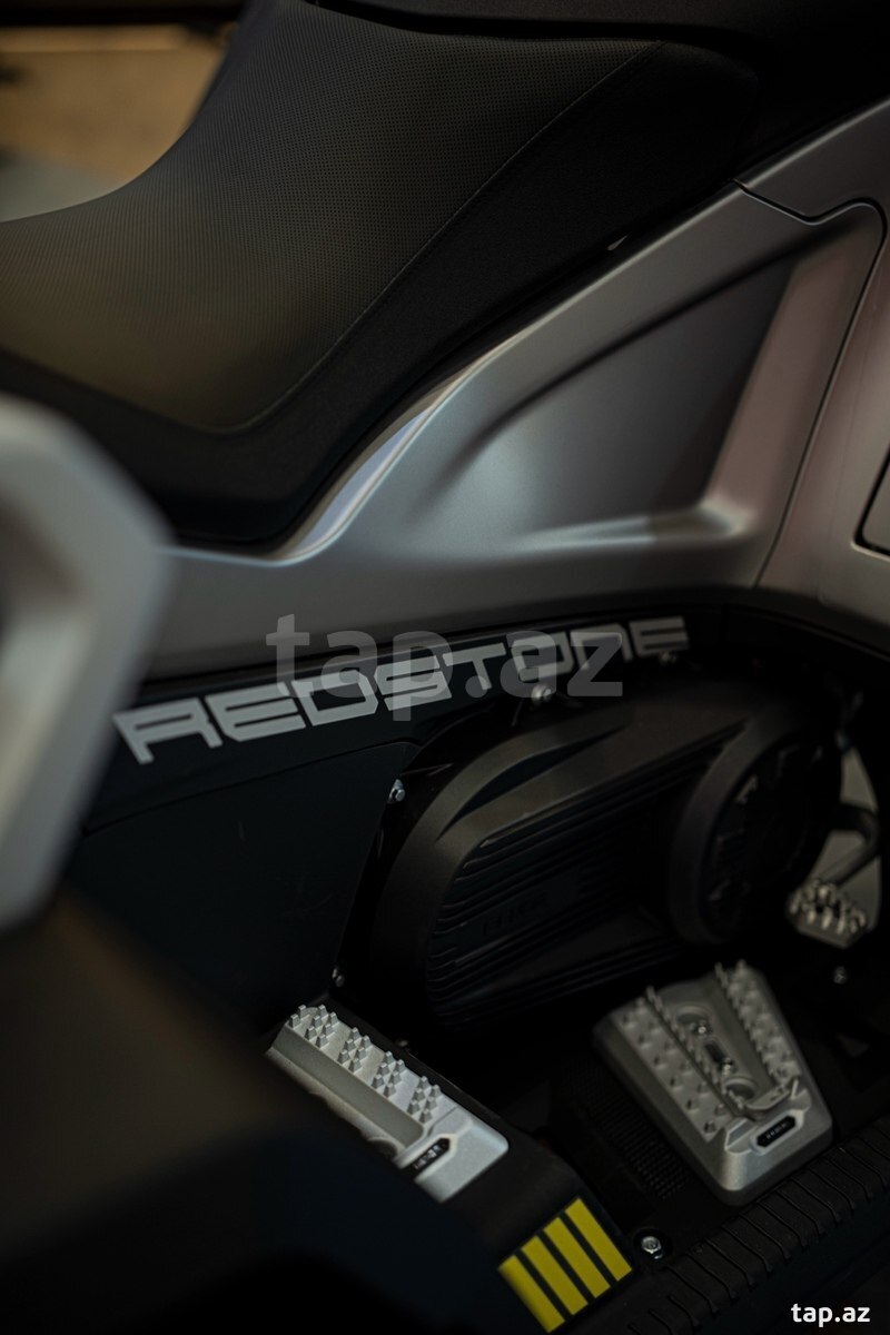BENDA Redstone 1000 R2, 2026 il  (19)