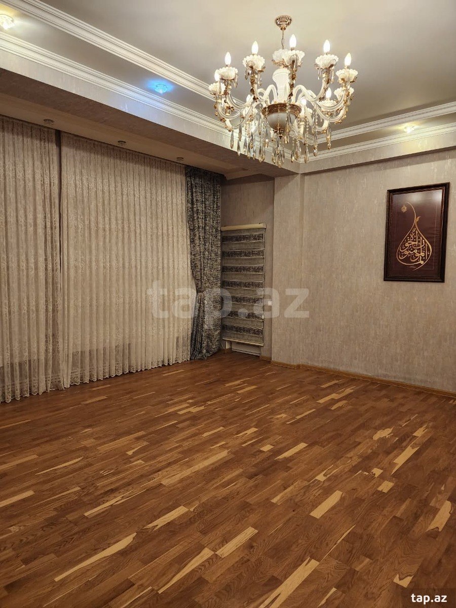 3-otaqlı yeni tikili, 3-cü mkr., 127 m²