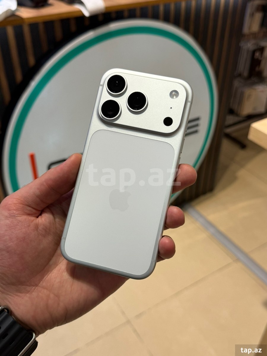 Apple iPhone 17 Pro Silver 256GB/12GB (2)